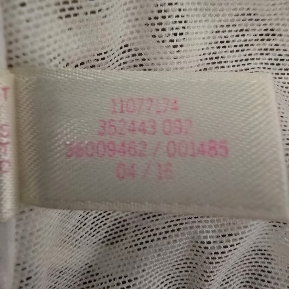 PINK Victoria's Secret White Lace Front Close Racerback Bralette 34B - Picture 10 of 10